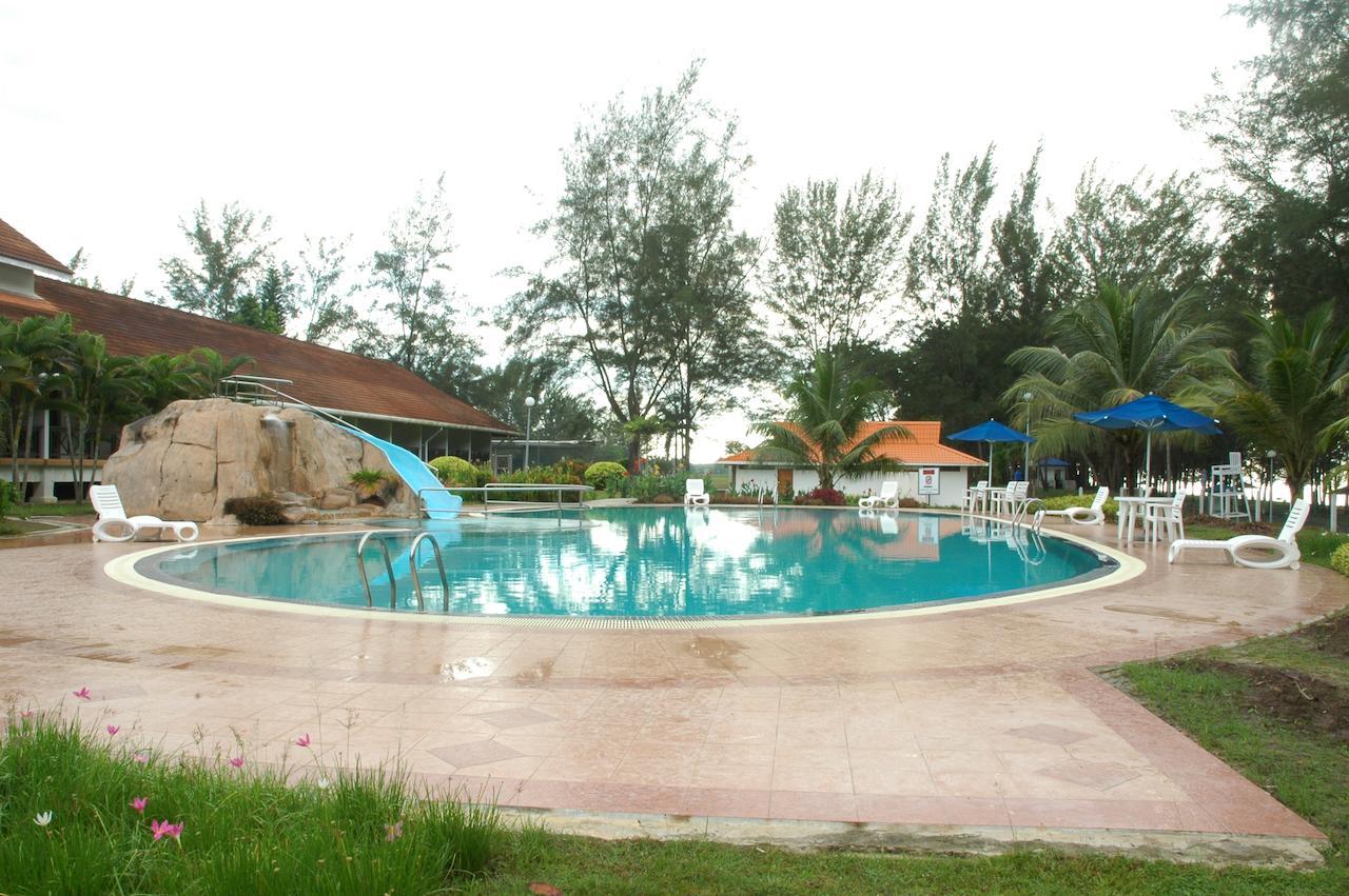 Hotel Felda Residence Sahabat Kampong Ateamu Exterior foto